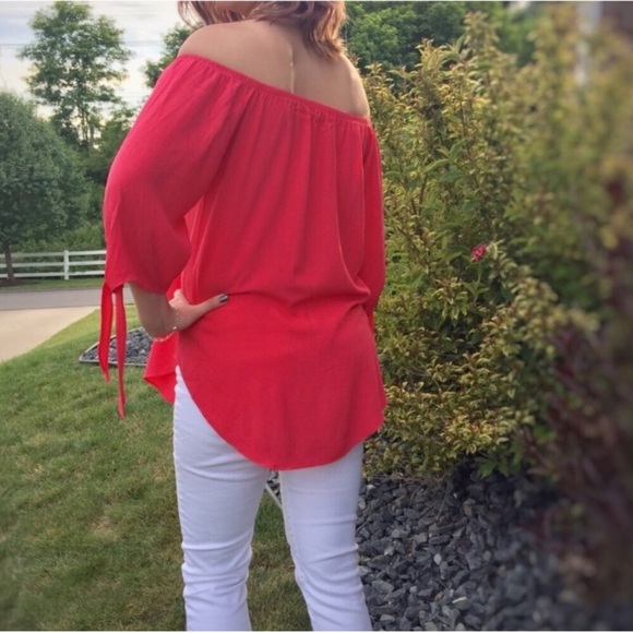 Coral Off the Shoulder top - Picture 5 of 7